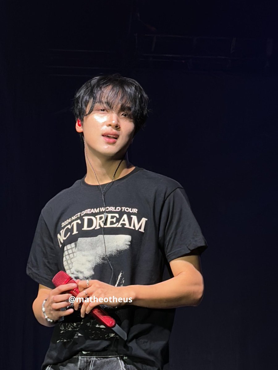 jwiscart's tweet photo. what i’m saying!!!!!!!!!!!!!!!!!!!!!! the shirt!!!!!!!!!!!!!! ty lele and haechan 😚 best models https://t.co/2ivPgl2qJs