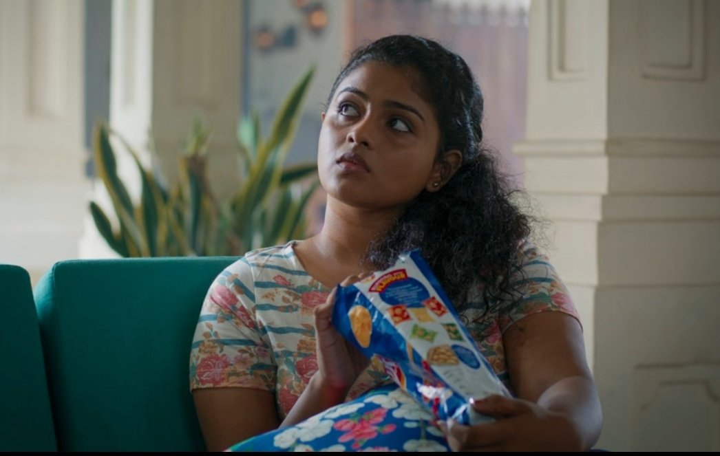 Aneesh_98's tweet photo. Devika Ramesh, as Theresa !❤️
She is plays Rajesh’s love interest, delivers a subtle performance.!🙌🏻
#DevikaRamesh #CheenaTrophy https://t.co/RrAlMUHQW7