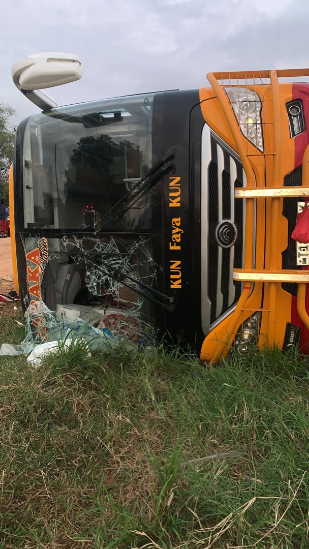 BusesDaily's tweet photo. #Man_Down🤕🤕🤦
chuma ya Dodoma - Mtwara
📍 Kibaha maili moja https://t.co/xo0wQ8chc1