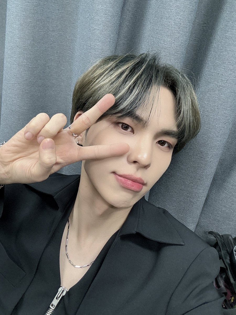 얼른만나💙

#CIX #FIX #BX #이병곤 #병곤 #평픽사💙