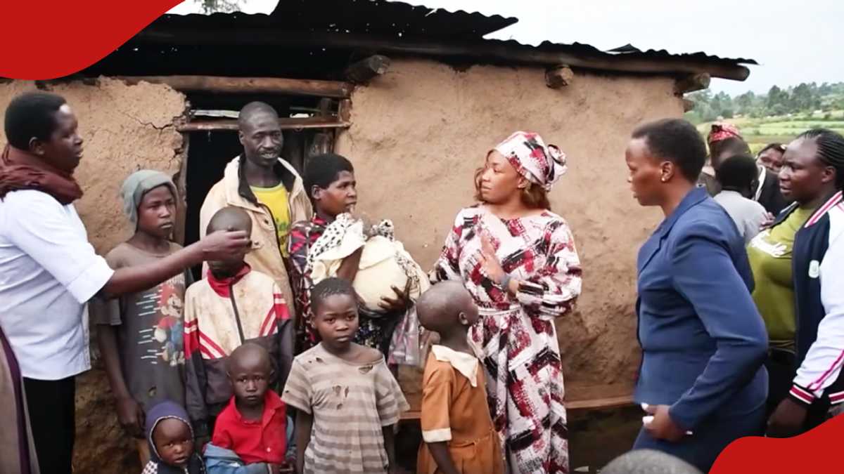 collegetitan's tweet photo. Trans Nzoia residents urge couple with 10 young kids to consider family planning: "Imetosha" https://t.co/RFudIidu75 https://t.co/1ztccf8FhK