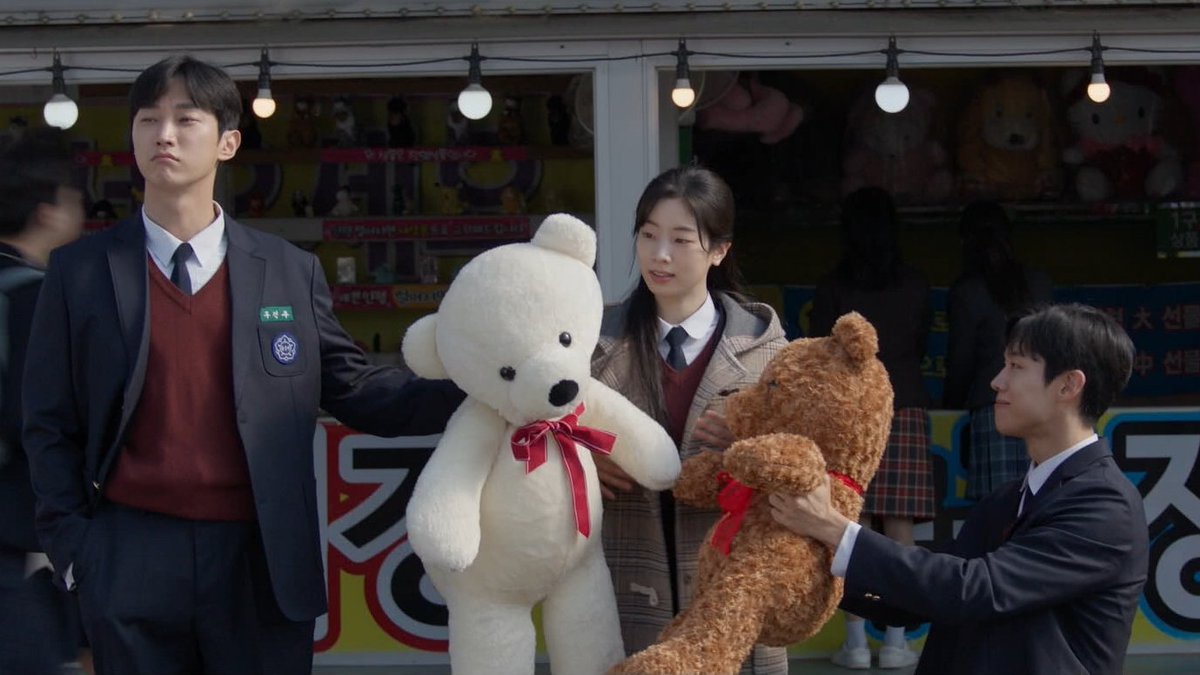godmitzu's tweet photo. ACTRESS DAHYUN IS COMING https://t.co/niXQ900oTw