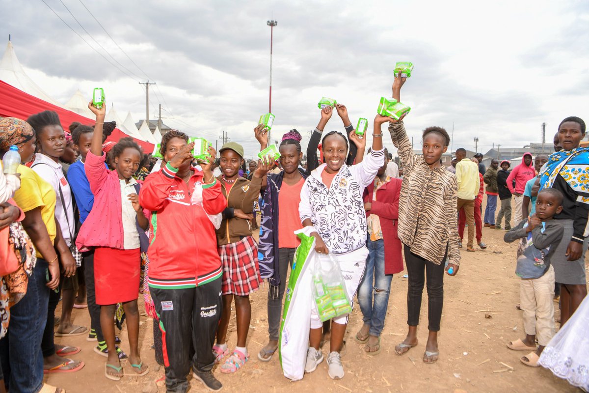 BeyondHealthKe's tweet photo. Huge thanks to everyone who made "Kicking and Testing" a success! From the teams to the young people and mothers who embraced their health—this was all because of you. Special thanks to the Mukuru MCA, county officials, and partners. Together, we made a difference!
#BeyondHealth https://t.co/9vzKDhXp54
