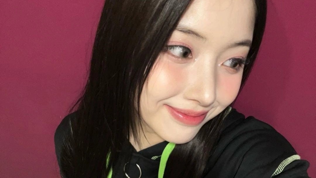 paradeice's tweet image. 𝙰ntes de irme a 𝚍ormir tenía que pasar por aquí para recomendarles #auto𐚁māt𝑖c, que 𝚑onestamente me tiene obsesionada. 𝚂i así es el #𝙿r𝙴·𝑏lossom𝑖ng, estoy ansiosa por escuchar su 𝚍ebut oficial.

𝚁ōc𝚔e𝐭 𝚀u𝕖𝕖n ◌⃘࣭ٜ࣪࣪࣪۬  #𝕒xé𝐥𝐥e.