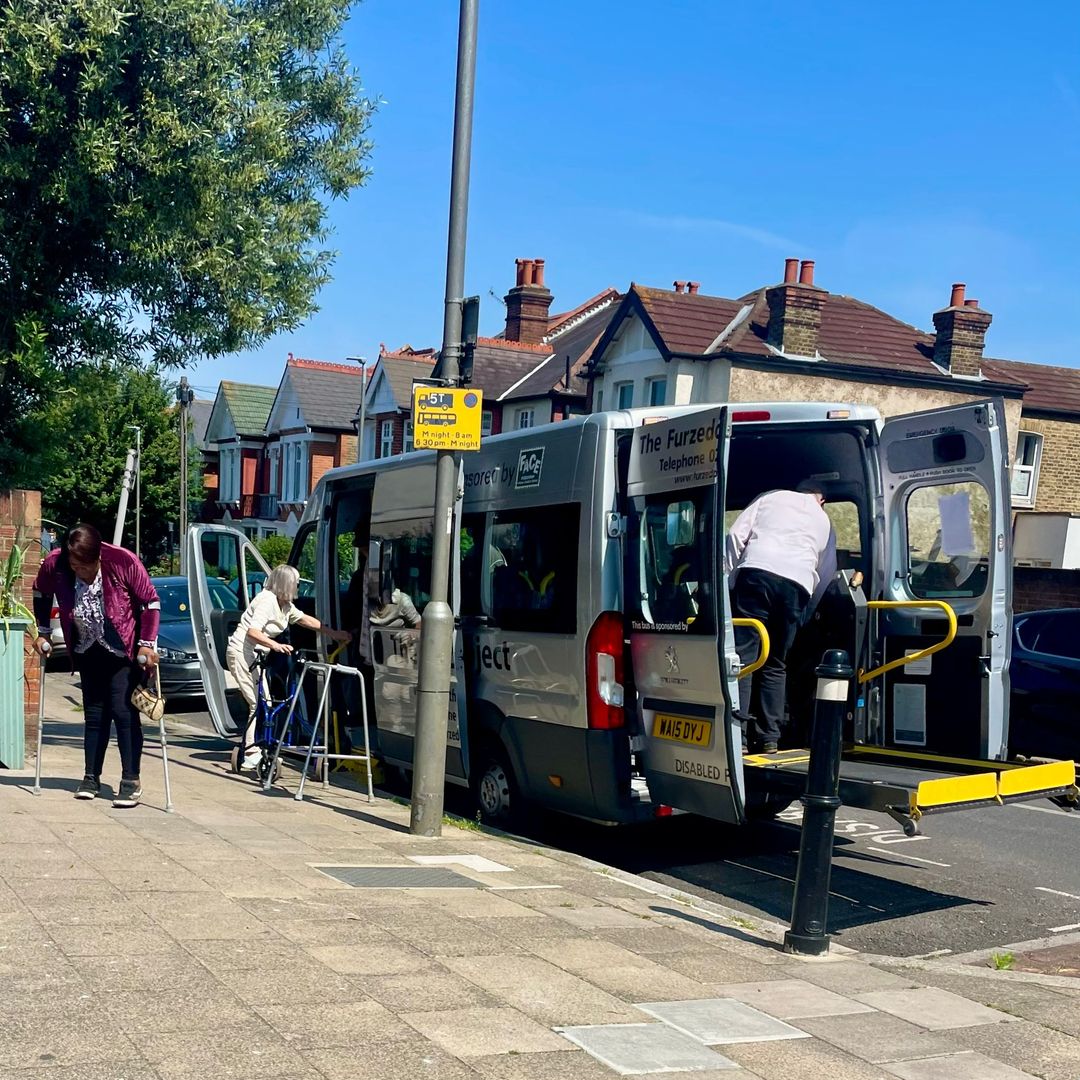 tootingnewsie's tweet photo. .@FurzedwnProject's minibus was stolen on Sun 1 Sept. 
Police &amp; insurance have been informed. Please call the police on 101 quoting 01/791779/24, if you saw anything or have any info.
The Project are fundraising towards a replacement bus. Info/donate: https://t.co/QcO9YN10b5 https://t.co/1KOTI9Ci5Z