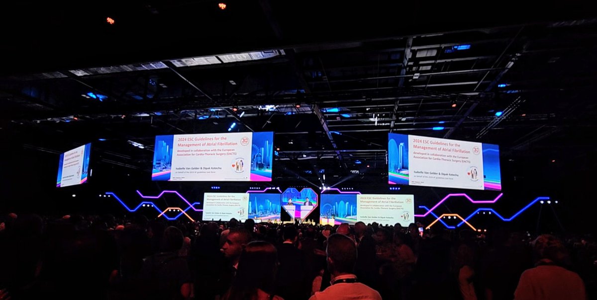 Back home after another amazing #ESCCongress2024! 
Lots of sessions, debates, guideline updates and impressive studies presented ✨👏

Great meeting people and discussing biomarkers and improved chest pain assessment in different settings! ☺️🚑🩺🫀