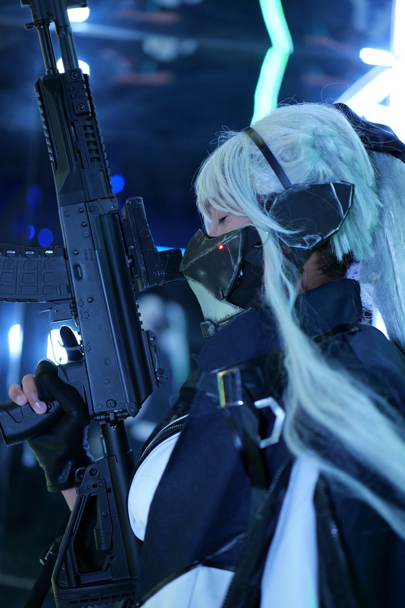 ZynEcho's tweet photo. AK-12

📸: @VisuallyG

 #GirlsFrontline #少女前线 #ドールズフロントライン  #cosplay https://t.co/hoSTevrs8p
