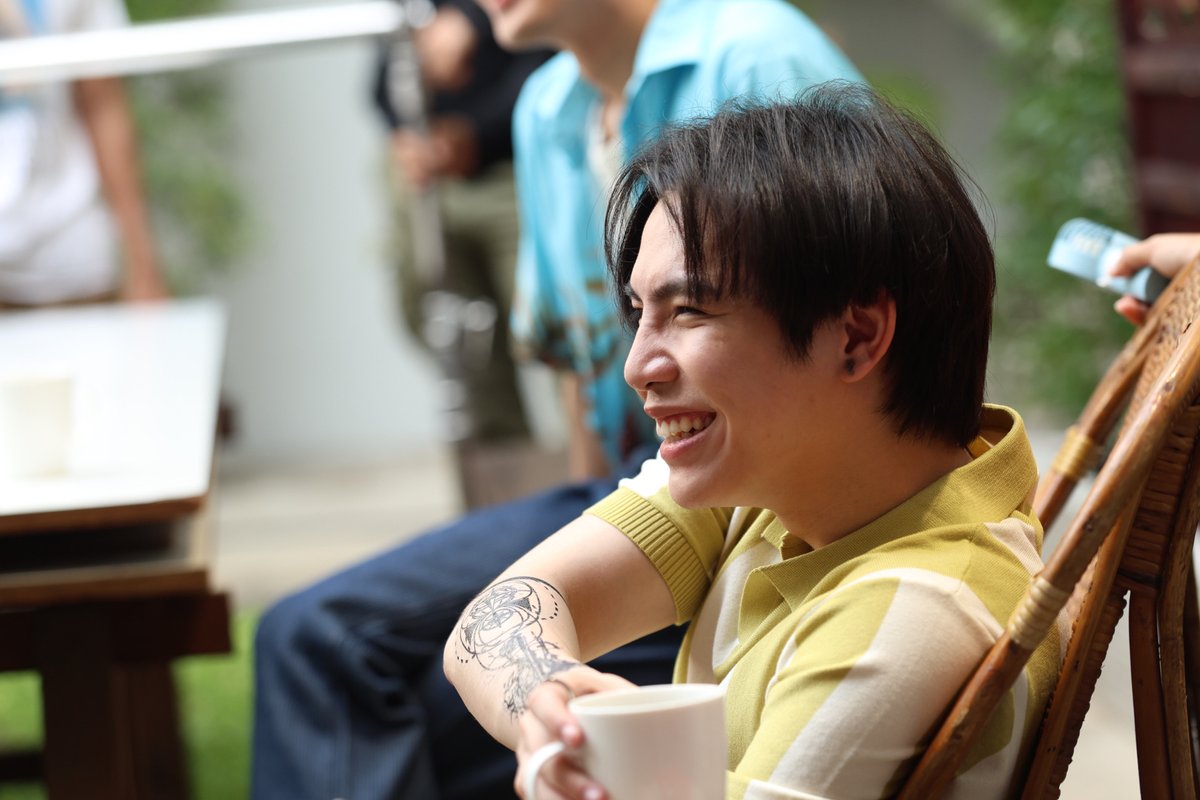 HeartKillersTH's tweet photo. สุขสันต์วันเกิด เฟิร์ส @Firstkpp อายุครบ 26 ปี #HBD26thFIRST #26thHappyFirstDay 🎂🤍

ขอให้เป็นอีกปีที่เต็มไปด้วยรอยยิ้ม มารอติดตามเฟิร์สในบท กานต์ #TheHeartKillers พี่ช่างสักที่จริงใจ และชอบเล่นกับใจด้วย บ้าจริงงง 😳 https://t.co/p2eC1ru15a