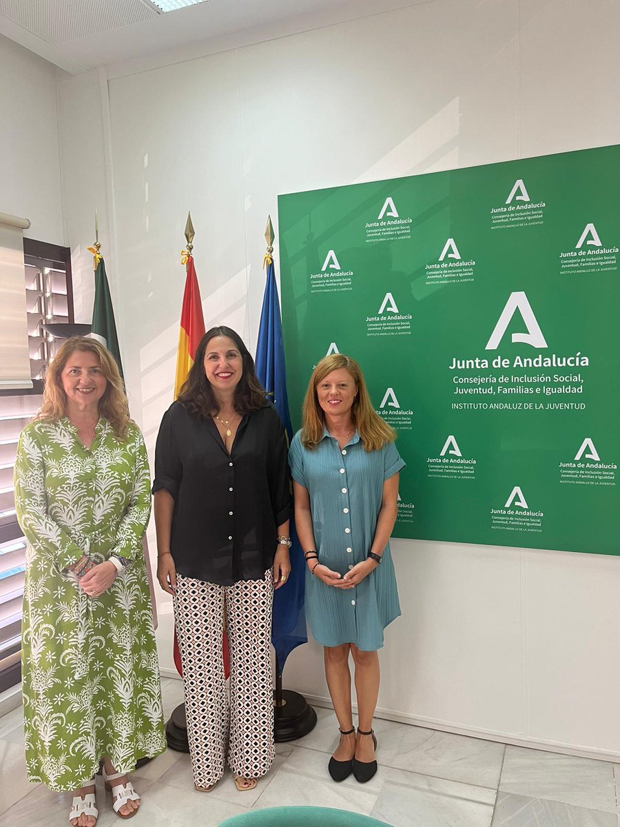 fundecoruco's tweet image. En #Fundecor damos un paso más 👣 en nuestro compromiso con la juventud.

🤝 Nuestra Vicepresidenta, Rocío Muñoz, y nuestra Directora Gerente, Mª Ángeles Mellado, han mantenido una reunión con Carla de la Lastra, Secretaria General del Instituto Andaluz de la Juventud, para…