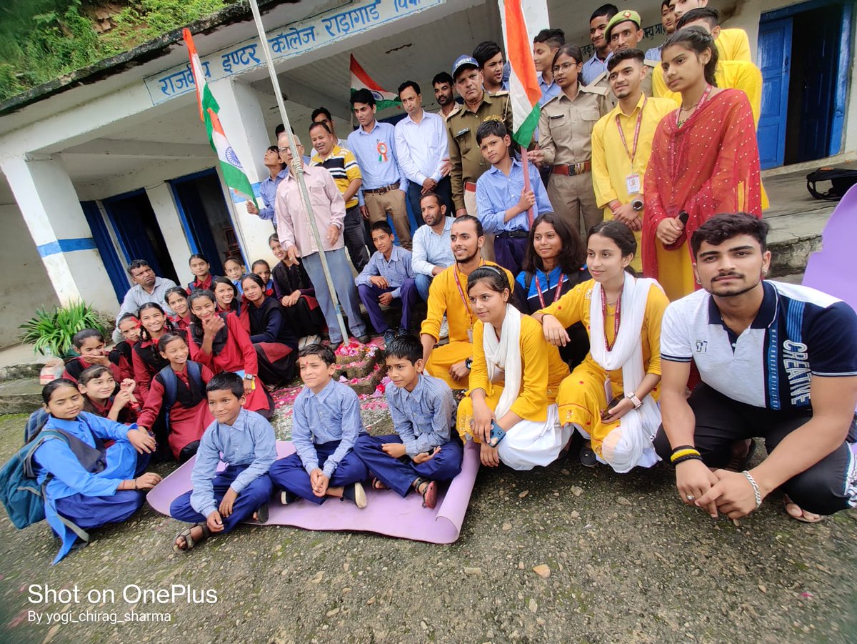 स्वतंत्रता दिवस के अवसर पर स्वयं सेवको ने कीर्ति नगर विकासखंड के राजकीय इंटर कॉलेज राडागाड़ मैं विद्यालय के  छात्रों  के साथ स्वतंत्रता दिवस मनाया। इस अवसर पर वन विभाग के कर्मचारियों के साथ मिलकर 30 से अधिक वृक्ष लगाए गए तथा ग्रामीणों को वृक्ष बांटे गए।