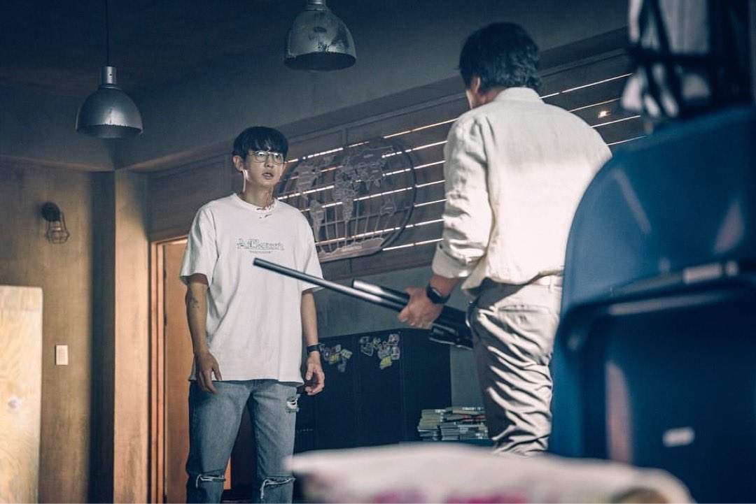 knockknock0408's tweet photo. CHANYEOL ins : The Frog https://t.co/oEw9W2TXfg