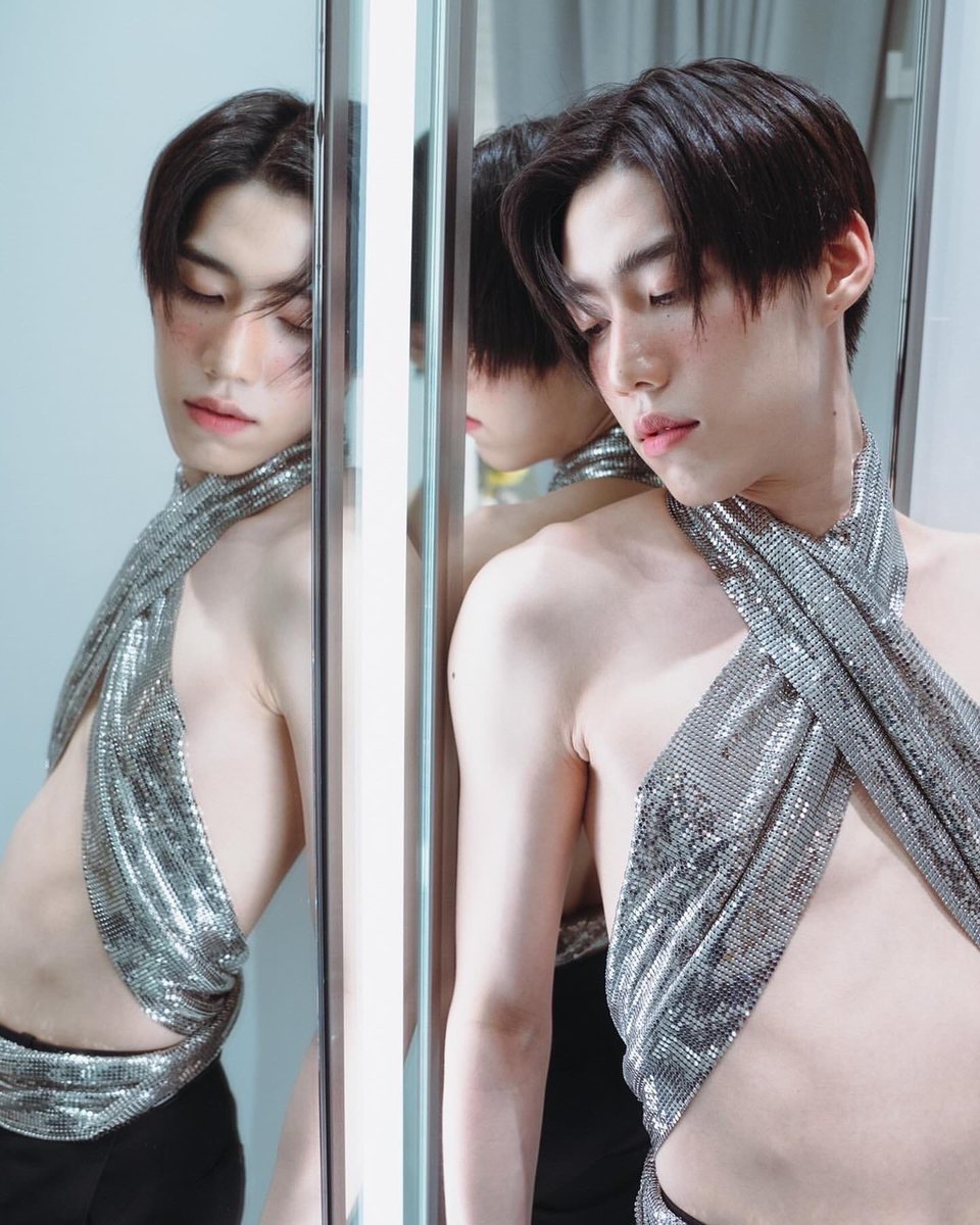 chocolatex__'s tweet photo. ชุดสะใจเกินอะดิ่ เอาอีก https://t.co/jFN1IxvuSm