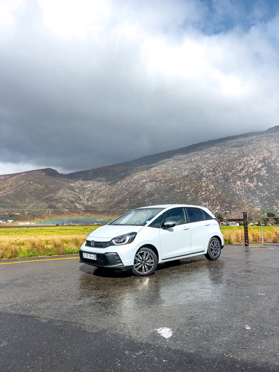 callmesmirk's tweet image. My full Review of the Honda Fit Hybrid is now live on YouTube please give it a looksie 👏🏼 youtu.be/TFsiR_CCXcQ?si…