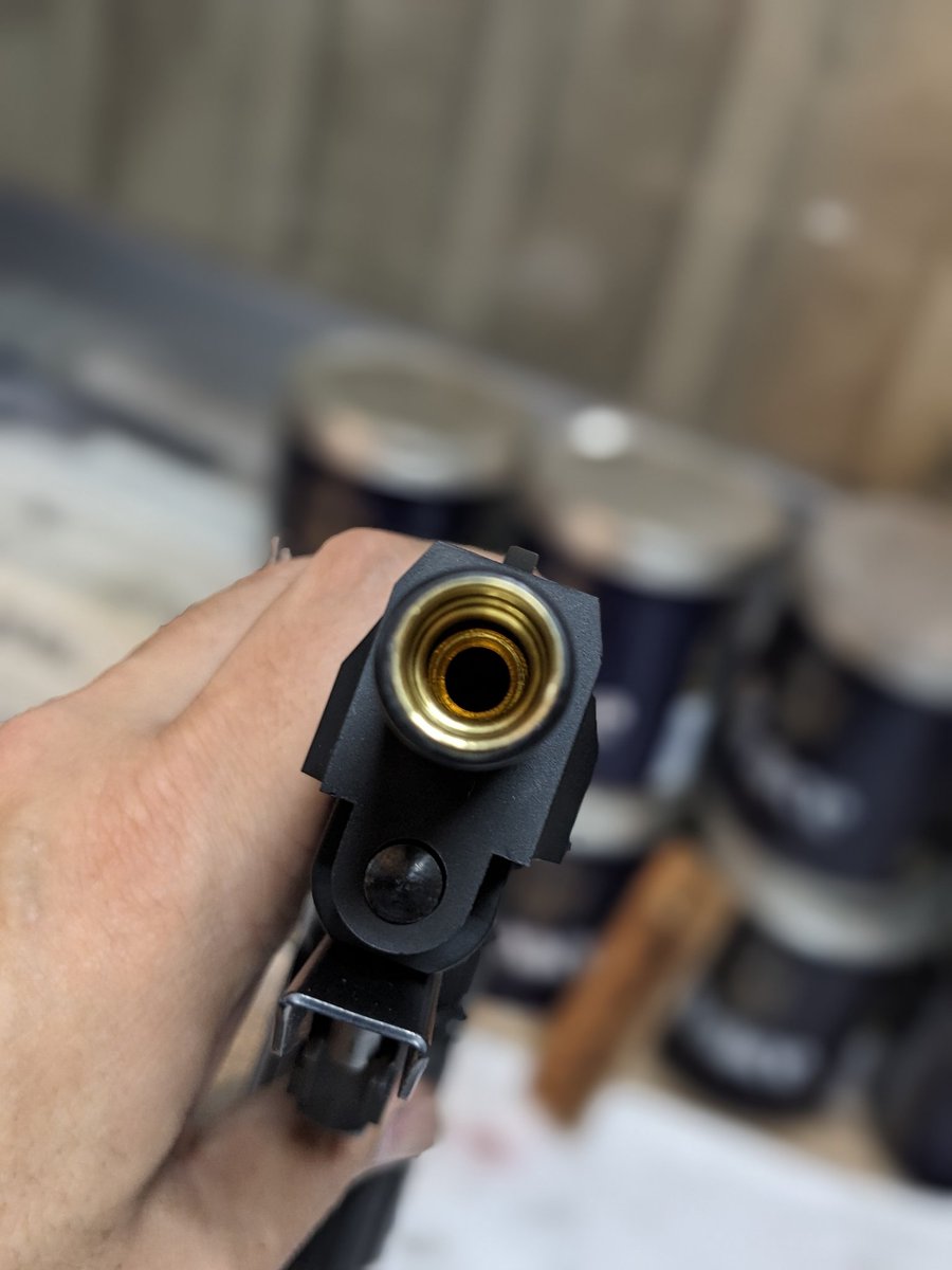 japanpride1888's tweet image. 先日購入のKSCの93RCo2に四重嵌合加工をしましたが急ぎ過ぎて仕上げがダメでしたので再加工してそれなりにキレイになりましたのでまた持って行ってお師匠様の判定を頂こうかと思います。
でもこんだけ時間掛けてたら仕事にはならないなぁ
もっと「早く綺麗に」だな。
#四重嵌合
#KSC
#93R
#Co2