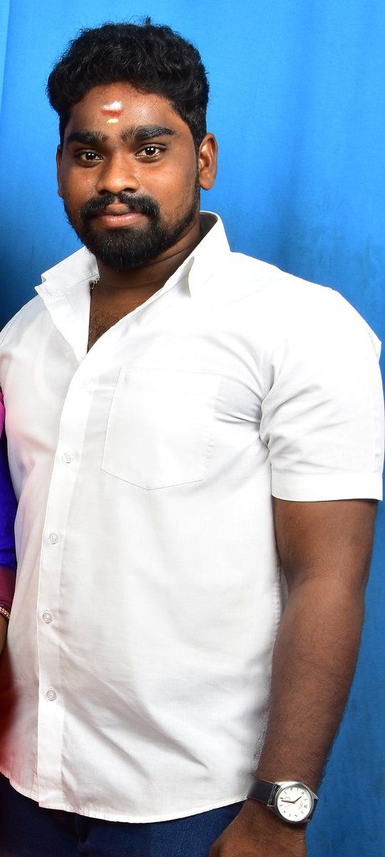 simbuGuru1's tweet photo. @dhanushkraja Sir, 
I am SARGURUNADHAN This is my picture, i am happy and willing to work with you 
8531886488 https://t.co/avoCbBGIwp
