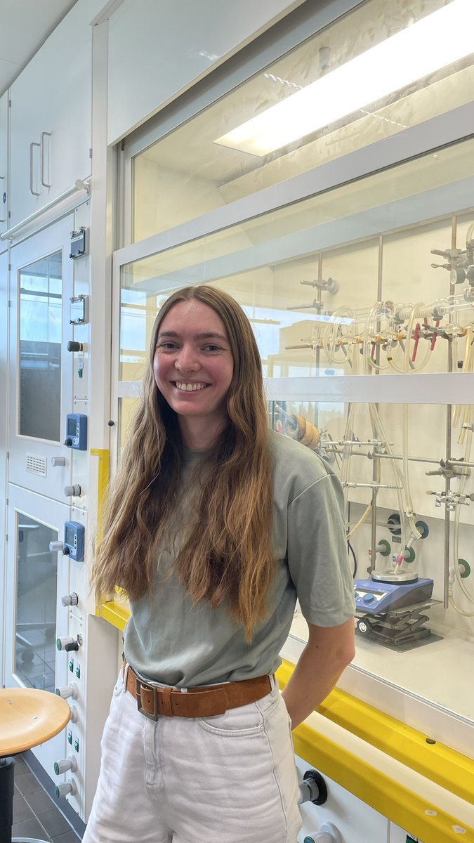 TobiasSchnitzer's tweet image. We are thrilled to welcome Hanna, who will be conducting her master’s thesis research in our group. Her previous experience in inorganic chemistry will bring a fresh perspective and an exciting new twist to our research. Welcome Hanna!