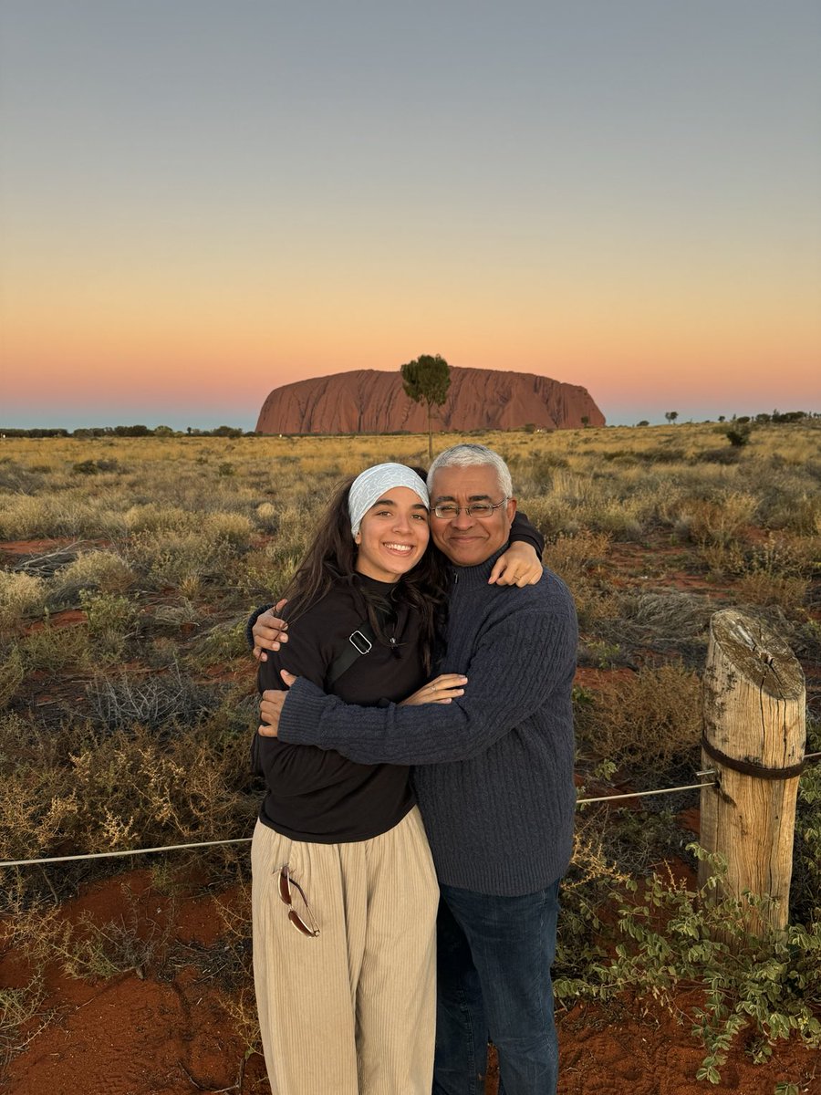 asanakpan's tweet photo. With #Maitane (on the left) at Uluru Rock https://t.co/Pb8aKPDilG and #Imanol (on the right) at Echo Point in the Blue Mountains https://t.co/YrSAa5uUpm during their visit to Australia this year ❤️🇦🇺😊 https://t.co/IEtHlL1N19