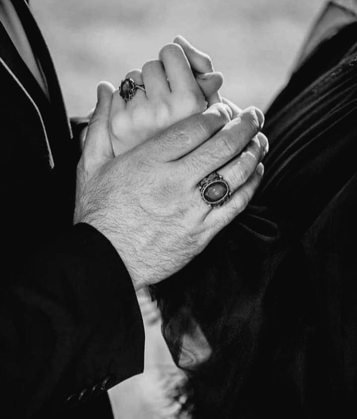 Bütün uzaklar canımdan içeriydi,,,
Bütün yakınlar yabancı..!    🕊🕊

#Lillah , #Livechillah , #Lieclillah ..
Kalplerimize yardım eyle ya Muin ..