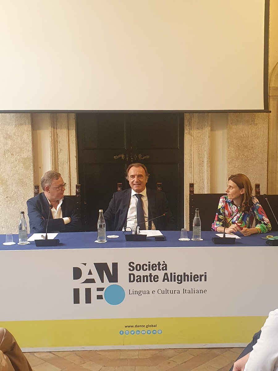 Società Dante Alighieri tweet media