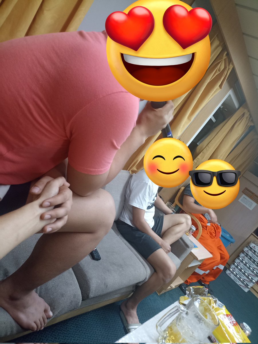 kHeLLe08's tweet photo. huyyyy... wala naman pong ganyanan sir...kinikilig po ako...🤣🤣🤣😅😅😅😂😂😂 https://t.co/C7wQJxIXMf