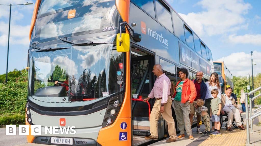 PercyFilth_'s tweet photo. New express bus service could be launched https://t.co/zIOIbDv0Ww https://t.co/dPe9ZoiGX7
