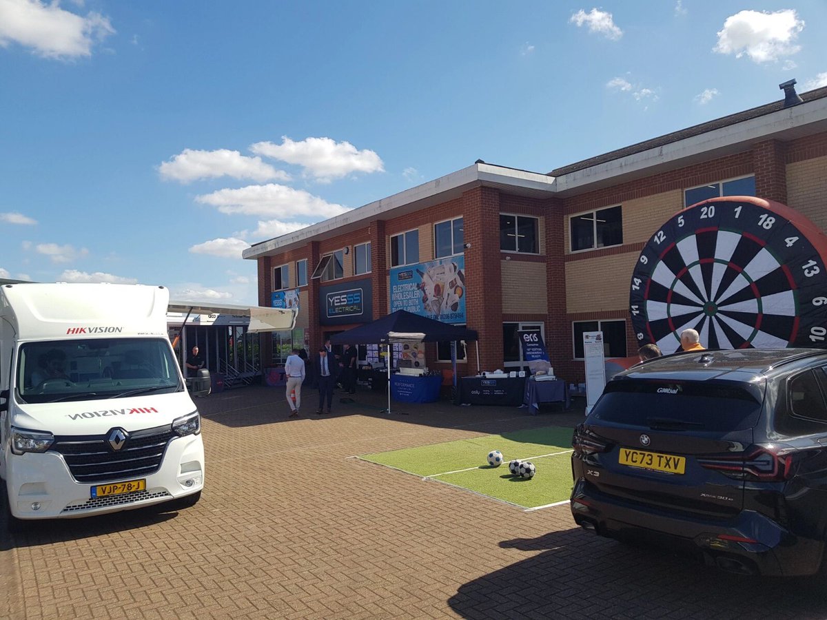 What a day at the YESSS Electrical Summer Trade Day in Colchester!

Not only did Luke show off our top-tier LED lighting products at the Performance stand, but he also took on the giant football target challenge!

Big thanks to everyone who stopped by. 

#UKBusiness #LEDLighting