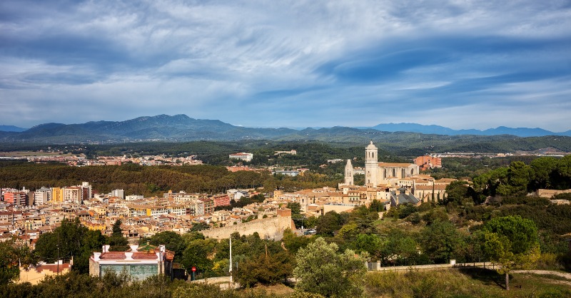 ComissioEuropea's tweet photo. La @DiputacioGirona, una de les 6 seleccionades per una iniciativa energètica europea.
Hi participen 6 comunitats energètiques de Salt, Tortellà, Campdevànol, Santjoanina i Mieres.
💡🌳 Rebran suport per assolir la transició energètica verda #PacteVerd