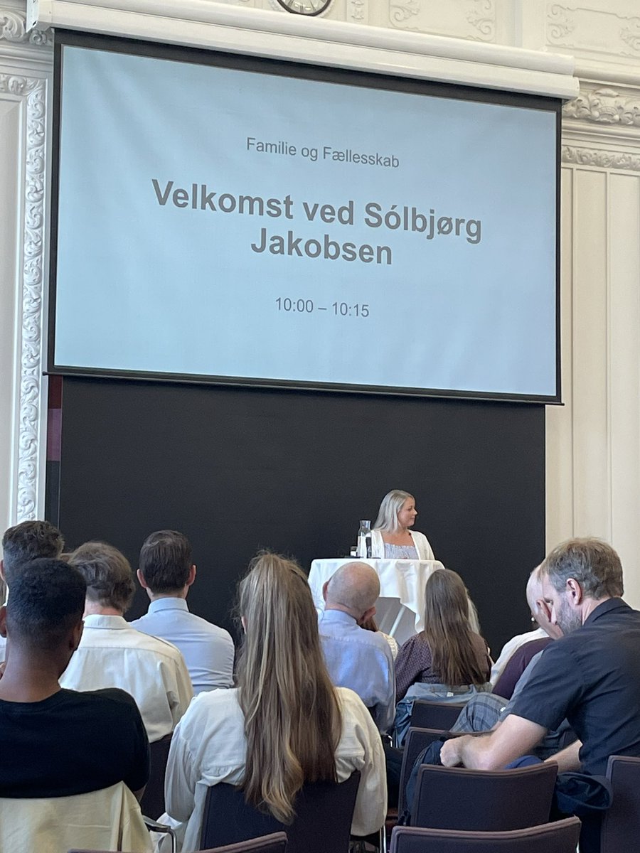 Lisbeth Zornig (@lisbethzornig) on Twitter photo Til årets vigtigste konference. Tak <a href="/LiberalAlliance/">Liberal Alliance</a> og <a href="/solbjorgLA/">Sólbjørg Jakobsen</a> for at sætte fokus på familielivet. Jeg er her som sitter for mit barnebarn. Det er min datter Freja Andersen, der her kæmper for gode forhold for familen. Til årets vigtigste konference. Tak <a href="/LiberalAlliance/">Liberal Alliance</a> og <a href="/solbjorgLA/">Sólbjørg Jakobsen</a> for at sætte fokus på familielivet. Jeg er her som sitter for mit barnebarn. Det er min datter Freja Andersen, der her kæmper for gode forhold for familen.