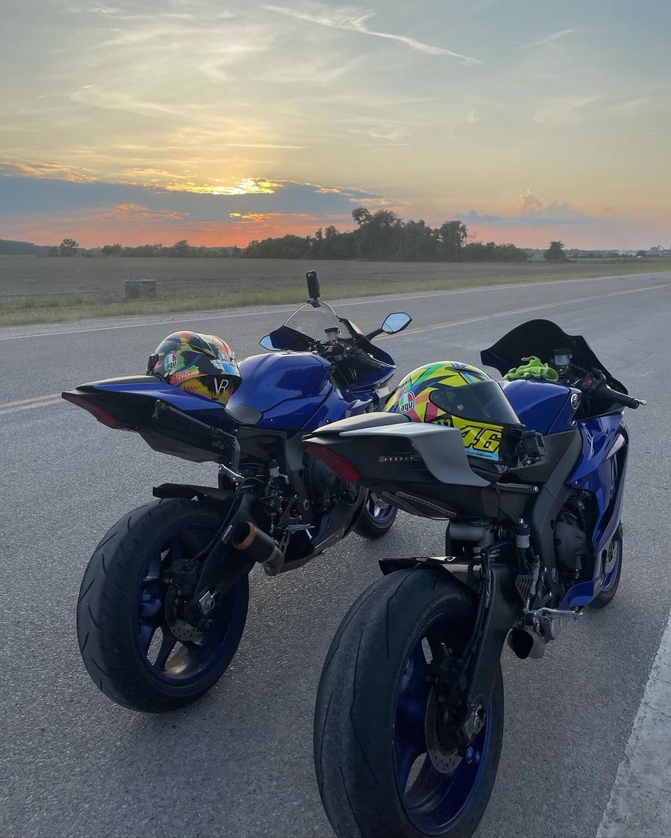 MoreMotorcycles's tweet photo. Yamaha R7 https://t.co/1g1giPl43v