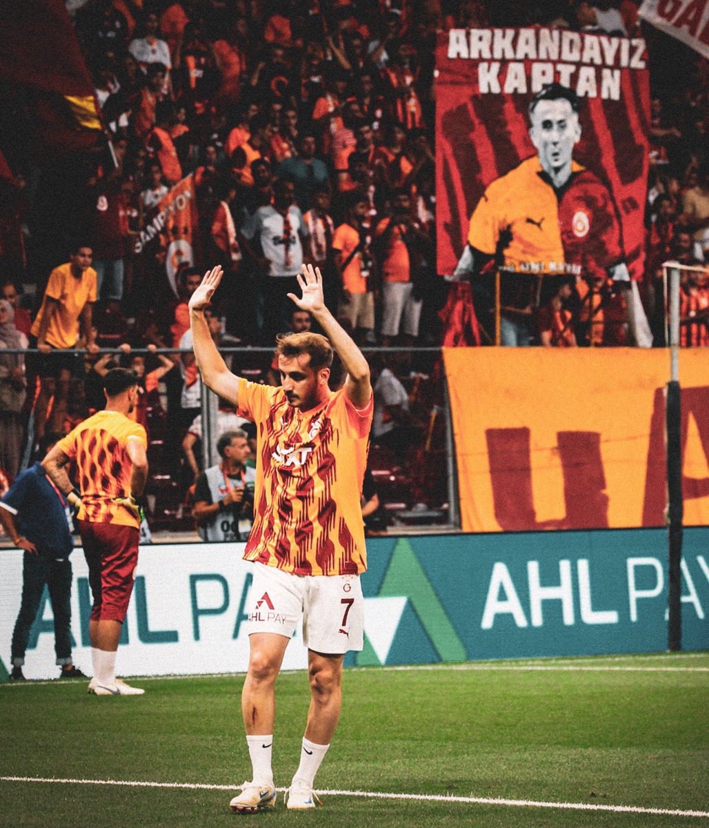 Yolun açık olsun kaptan; kariyerinde başarılar diler, her daim senin yanında olacağımızı bilmeni isteriz. #ultrAslanUNI