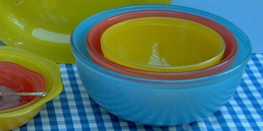VintageKitchen_'s tweet photo. Our vivid #vintage Pyrex Colourware bowls from the 60s are great for party tables as well as mixing your favourite cakes. https://t.co/r3ONUDfQCA
#mixingbowls #servingdishes #vintagehome https://t.co/VWISwVpI63