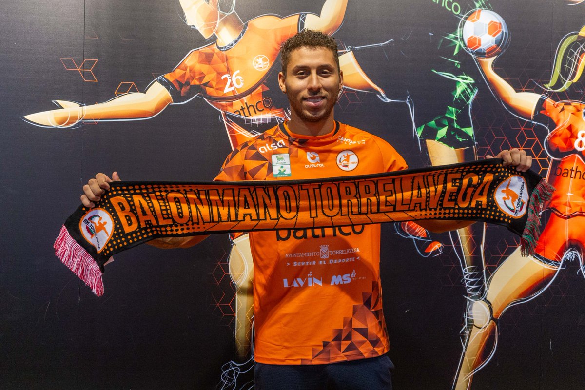 📰 NOTICIA | "#TheOrangeSquad incorpora a Guilherme Linhares"

🇧🇷 El brasileño <a href="/gui_linhares177/">Guilherme Linhares</a> se une #LaFuerzaDelTrueba para suplir la baja de larga duración de Asier Pedroarena

💻 INFO completa en web: balonmanotorrelavega.com/2024/09/03/bm-…