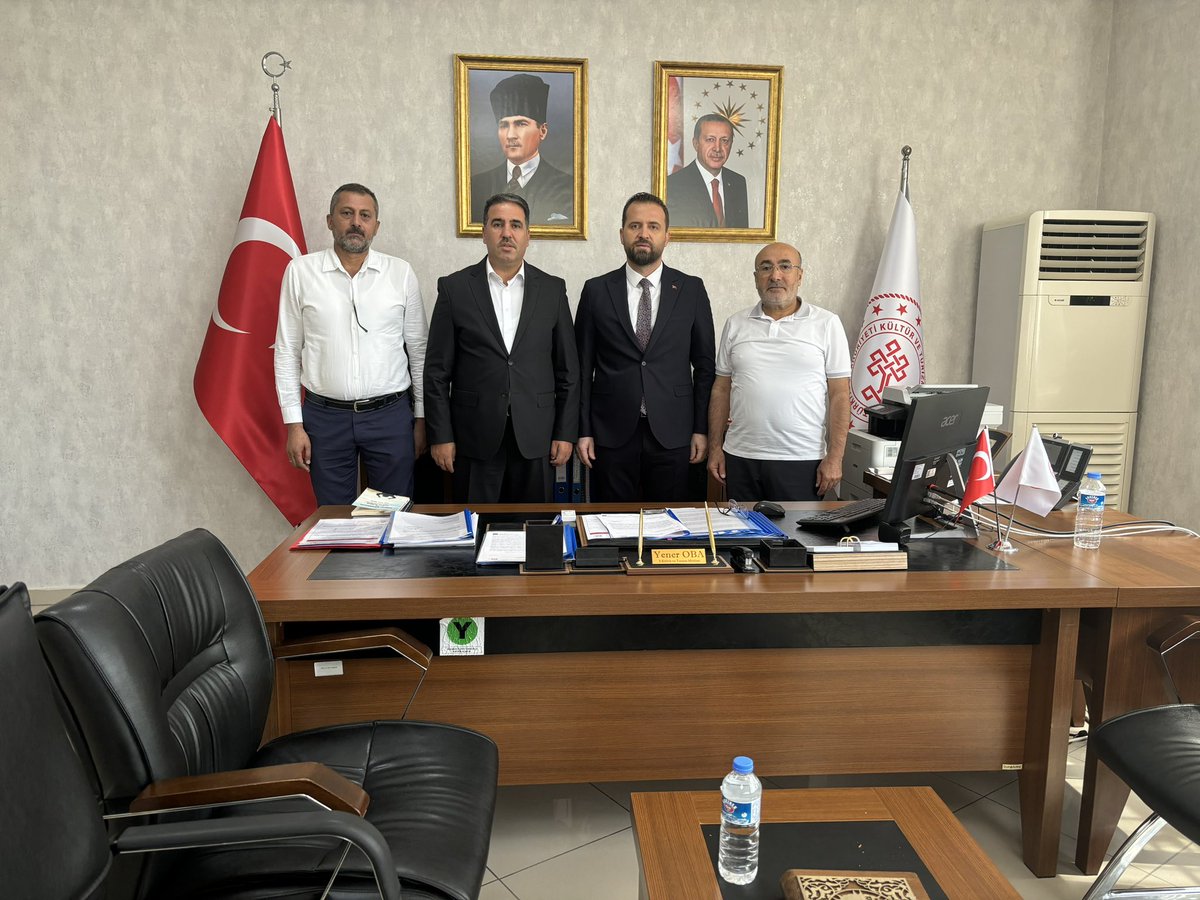 Malatya Dernekler Federasyonu ( Madef) olarak Malatya İl Kültür ve Turizm Müdürü Sn.Yener Oba beyi makamında ziyaret ettik.

Göstermiş olduğu ilgi ve alakadan dolayı teşekkür ederiz.