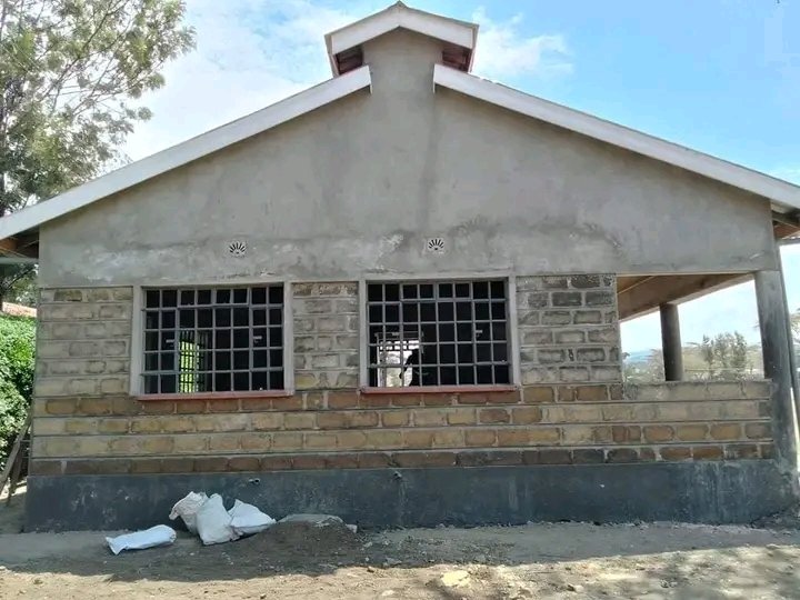 MohaaHassa6560's tweet image. Lake view ward, Naivasha Sub-County.

Great progress on the construction of the   new modern kitchen at Manera Primary School courtesy of Governor  Susan Kihika  and the Lakeview ward Mca Hon Alex Mbugua.

#focusedonservicedelivery 
#TransformingNakuru 
#KaziKwaMpango