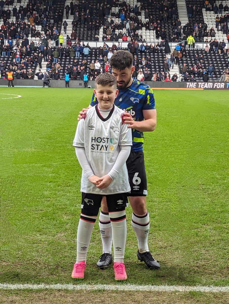paulbates3's tweet photo. @eirancashin can you wish my 'Cash' obsessed 11 year old Seth a very happy birthday 🎈🎂. He's your number 1 fan (or stalker 😂🫣) https://t.co/ziFQ5bFkZo