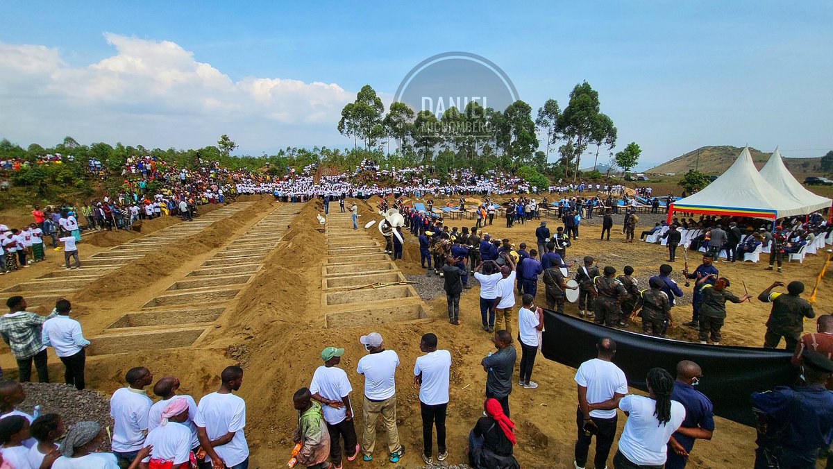 Ce lundi 02 sept à Goma, l'état RDC a  inhumé de 200 corps de déplacés dans le cimetière de  GENOCOST . ns ns posons bcp d qstns tel que : 
1. Dpuis qd ces 200 pers ont été tués ?
2. Ds kl camp et à kl date precise?
3. Où les corps ont été conservés pendant toute cette période ?