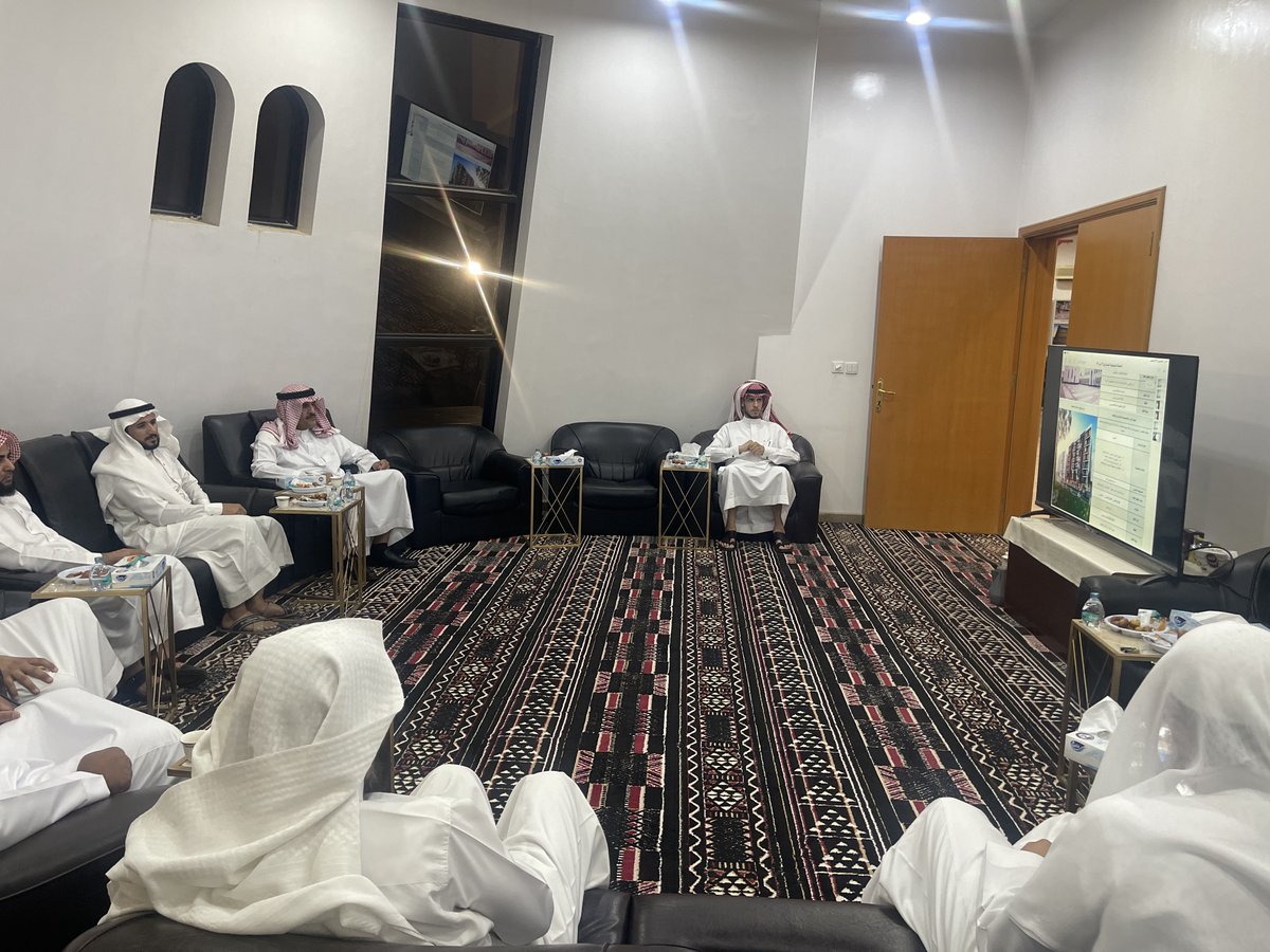 BUKQsa's tweet photo. لقاء ..

التقى رئيس وأعضاء #لجنة_أهالي_البكيرية برئيس و أعضاء #جمعية_عمارة_للعناية بـ #المساجد بهدف التعريف بالجمعية وأهدافها وبرامجها.. 

وخلال اللقاء تم عرض أهدافها ورؤيتها، بالإضافة لعرض تقرير الربع الثالث للجمعية لعام ٢٠٢٤ م .بحضور مدير إدارة المساجد فضيلة الشيخ صالح الجفير. https://t.co/Jd9EmP5fWm