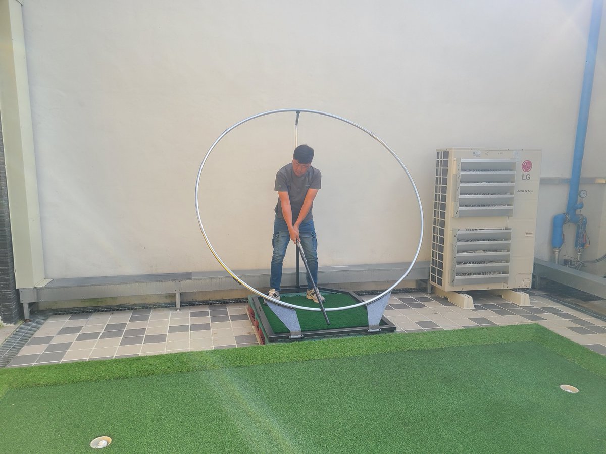 Proswing_Inc's tweet image. 투어프로들의 연습기 #스윙플레인2.2

제품문의:1899-6637
proswing.kr
#골프연습머신 전문제조 (주)프로스윙

#골프스윙 #골프스윙레슨용품 #타원형스윙연습기 #골프자세교정머신 #드라이버스윙궤도교정기 #아이언스윙궤도교정기