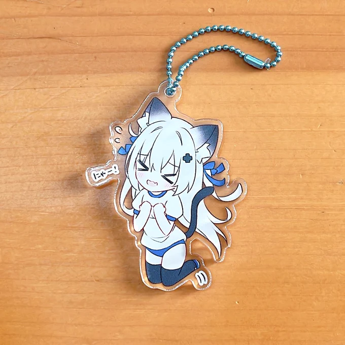 ぴょんぴょんアクキー届きました!可愛すぎてこのために生まれてきたかもしれない…! 