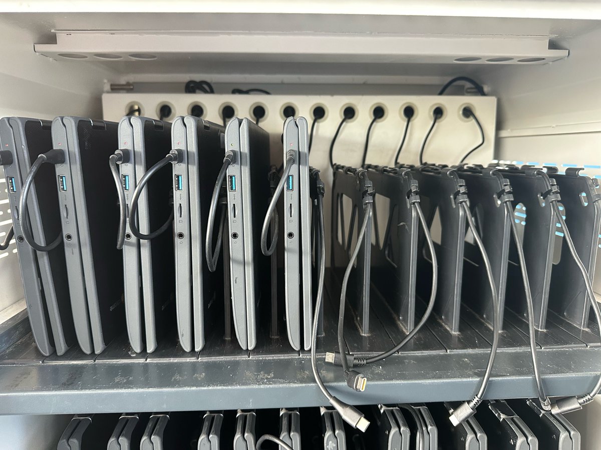 iTeach_Wales's tweet image. Summertime trolley tidy for @penybrynps 
All organised and ready for the new school year!

#iTeachSupport #SupportMadeSimple