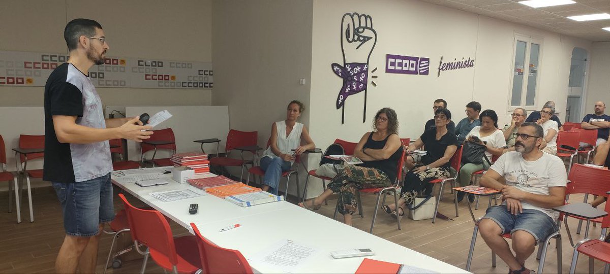 Avui a #Tarragona estem de formació. Seminari de bones pràctiques per a evitar els accidents de treball. 
Com hem actuar davant d'un accident de treball? Quines dificultats podem trobar?
<a href="/ccoosalutlab/">Salut Laboral CCOO</a> <a href="/ccoocatalunya/">CCOO de Catalunya</a>