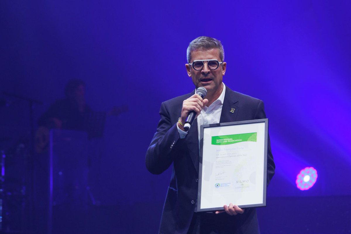 silmoparis's tweet photo. Excellence at the 💛 of #SILMOParis 2024! 🏆 Celebrate the highlights of the optics and eyewear sector: the prestigious SILMO d'Or, the CSR Prize, the International Optician of the Year and the Optical Design Competition. ✨👓

🎟️https://t.co/VLZcRpP214
📆20 - 23 sept. 2024
📍Paris Nord Villepinte