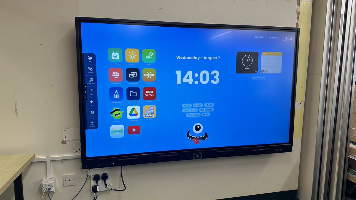 iTeach_Wales's tweet image. Fabulous 75&quot; Prowise Ten boards set up for our friends @Riscaprimary 
#iTeachSupport #SupportMadeSimple