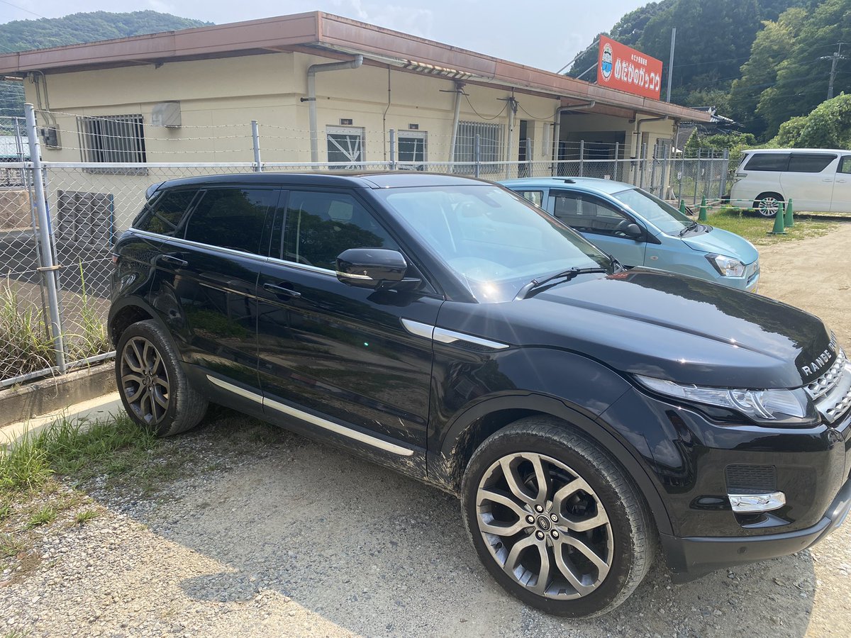 東京と鹿児島のお客さまと一緒に、いいかねpaletteに行ってきました😙
青柳社長にはお会いできなかったけど、かっこいい！イヴォークを見て大満足です！！
本多兄弟商会さんの素麺も買えました🎶
#いいかねpalette 
#ギチの完全人間ランド 
#本多兄弟商会