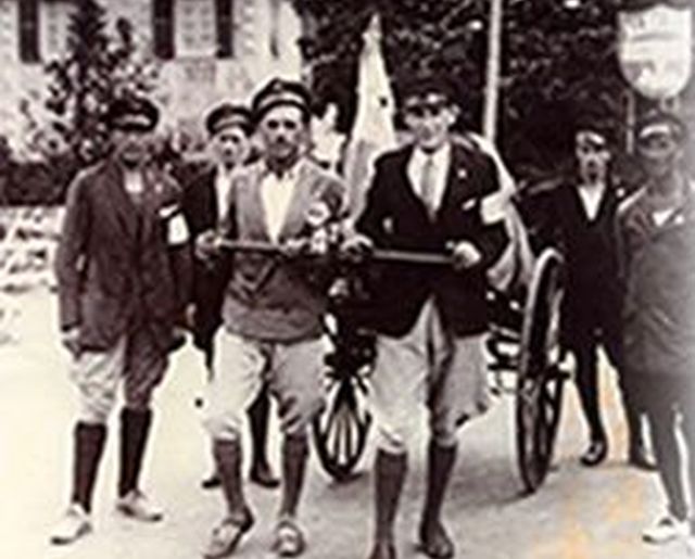 CarotenutoAndre's tweet photo. Recco, la Croce Verde festeggia i 100 anni di attività https://t.co/UQu1Sn97oj https://t.co/V2S5zXemqO