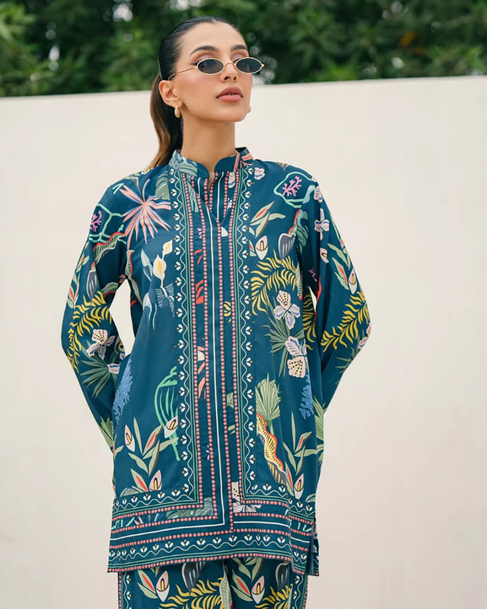 duraprints's tweet image. #DigitalTextile Ibiza Co-Ord set by @solidsofficial

The Ibiza set is an epitome of grace and easy breezy #Summer essential. Printed on a crease resistant blended fabric to get through your summers.

#DigitalPrint #LuxuryWear #ThePrintEdit #Solids 🌺🧵👗
solidsofficial.com/products/ibiza