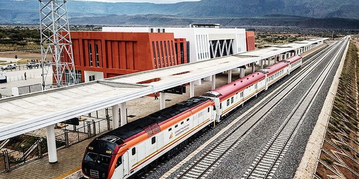 SolarPanelKenya's tweet image. PowerAfricaSolar - Inside Govt’s Plan to Allow Private Companies to Operate Kenya’s Railway Infrastructure dlvr.it/TClMr9