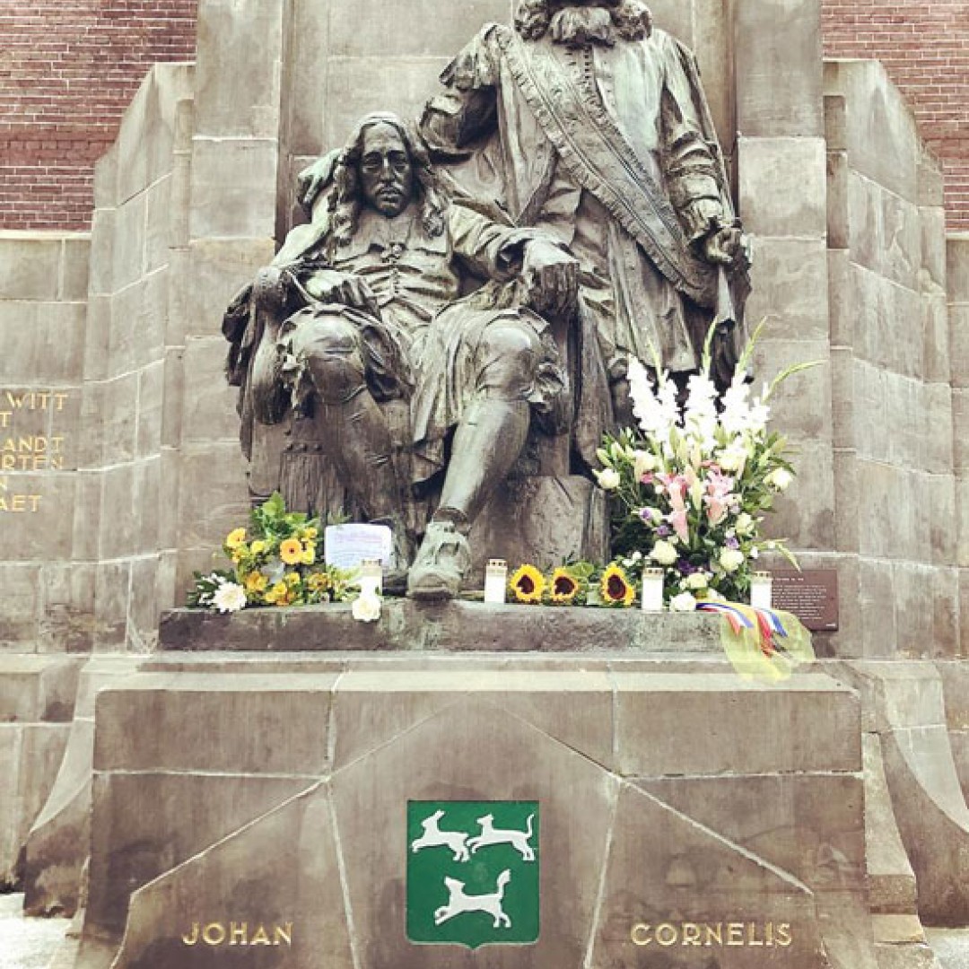 Heel vroeger was Dordrecht Hofleverancier van de macht, nu Hofleverancier van Commissarissen van de Koning dlvr.it/TClPgt