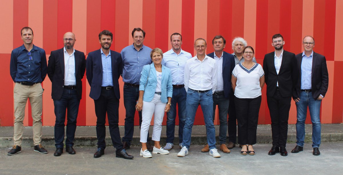 Sous l’impulsion de Vitré Communauté et de six entreprises, la zone d’activité du Haut-Montigné va bénéficier d'une boucle d'autoconsommation collective d'électricité solaire. L'⚡️☀️ sera produite localement et consommée directement par les entreprises installées sur la zone.