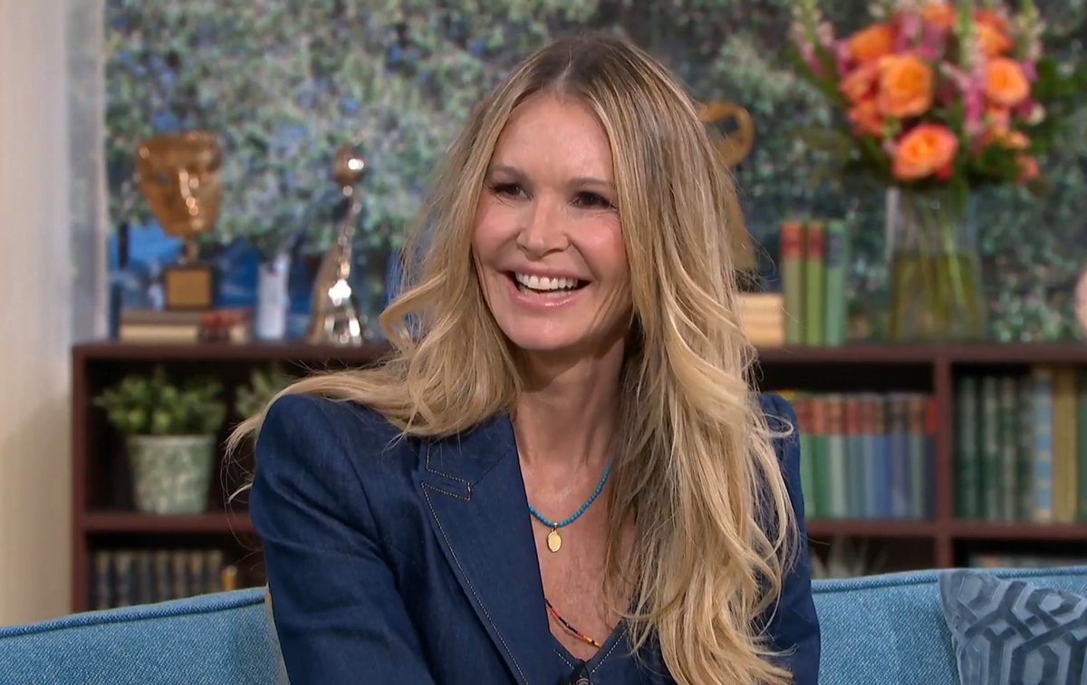 dailystar's tweet photo. Supermodel Elle Macpherson shares hidden cancer battle and has refused chemo #ellemacpherson #supermodel #cancer #healthbattle #cancerdiagnosis #chemo #chemotherapy https://t.co/LAMchh1pIv https://t.co/njtNUWhBeb